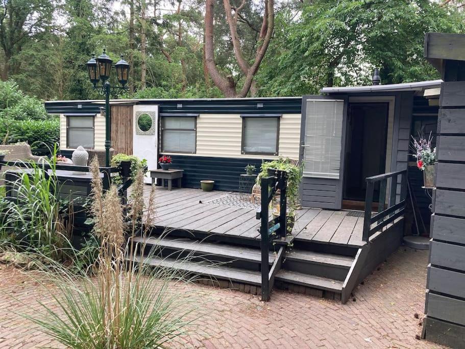 Sfeervol Chalet In Het Bos Nunspeet Exterior photo